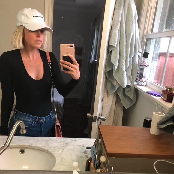 Meet your Posher, Elizabeth - Picture 6 of 8